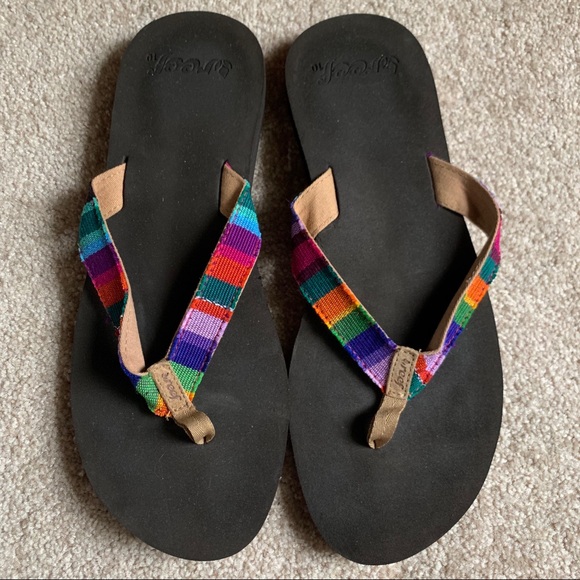 reef guatemalan love flip flops